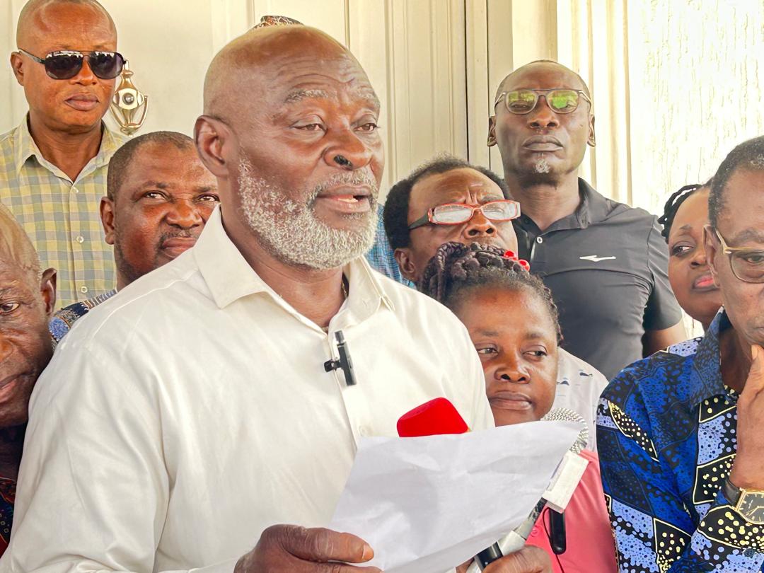 Hon. Kwabena Senkyire addressing the press