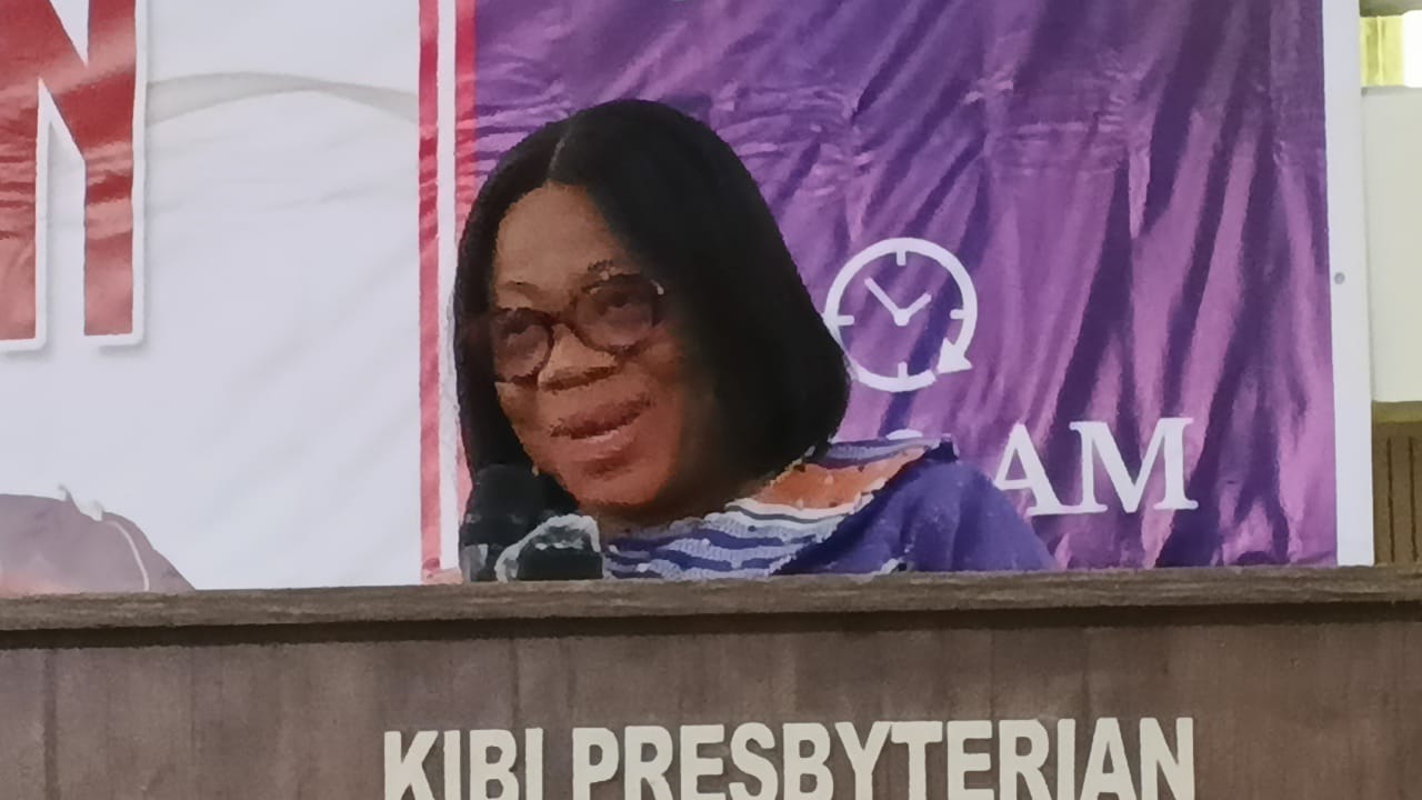 Prof. Smile Gavua Dzisi addressing the graduating students