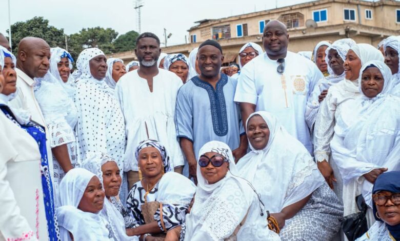 Chairman Odeneho Kwaku Appiah in a group pic with regional executives as well